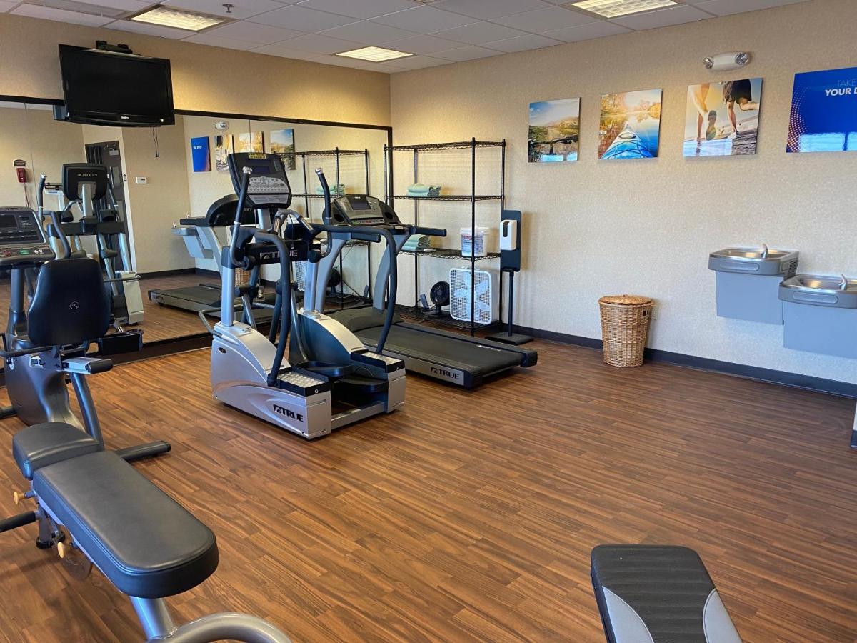 Comfort Inn & Suites Гудленд Екстер'єр фото