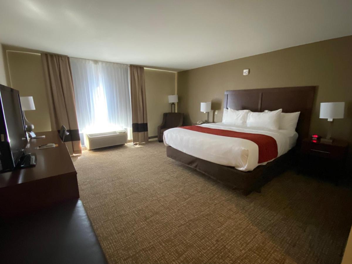 Comfort Inn & Suites Гудленд Екстер'єр фото