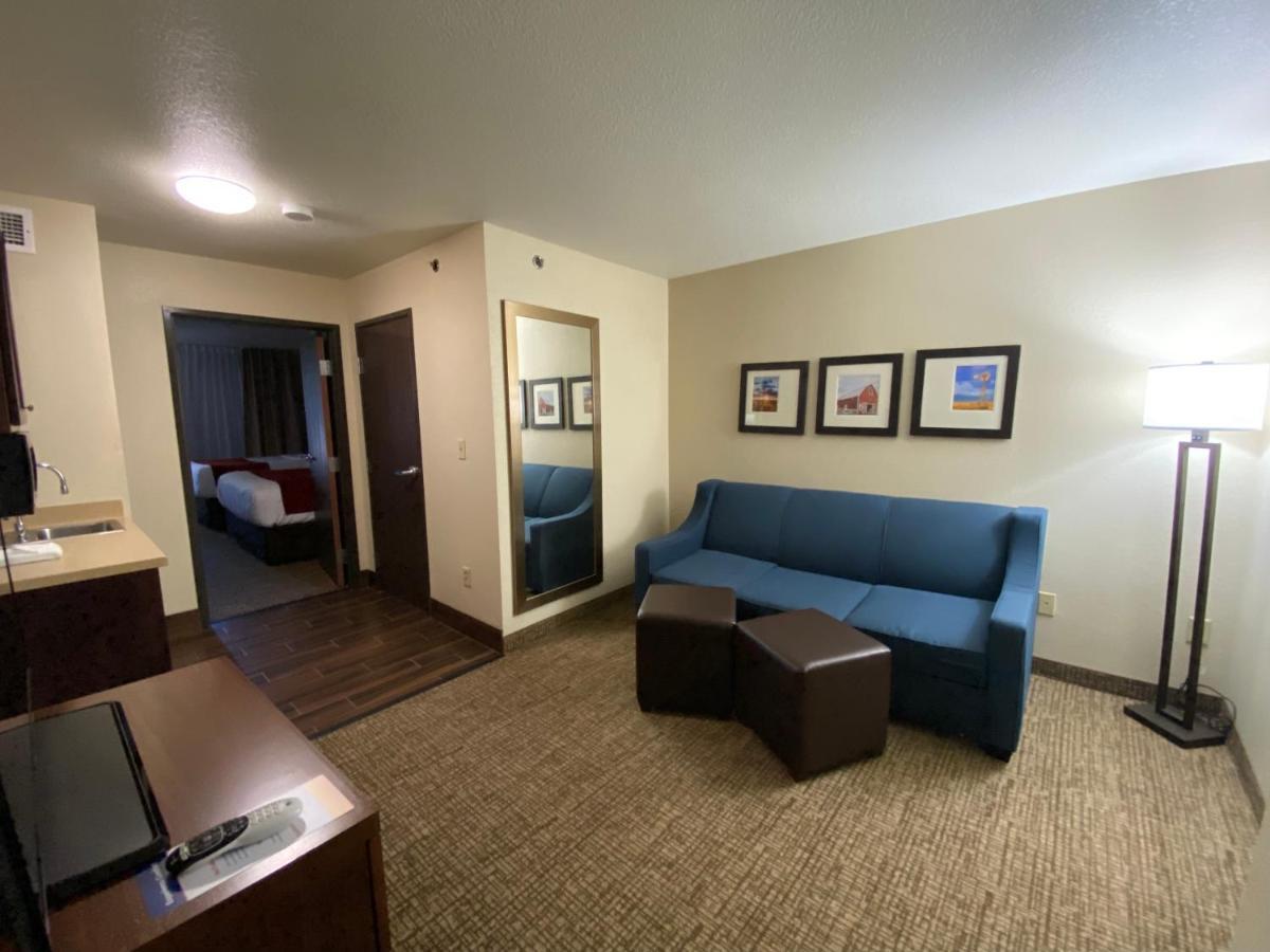 Comfort Inn & Suites Гудленд Екстер'єр фото
