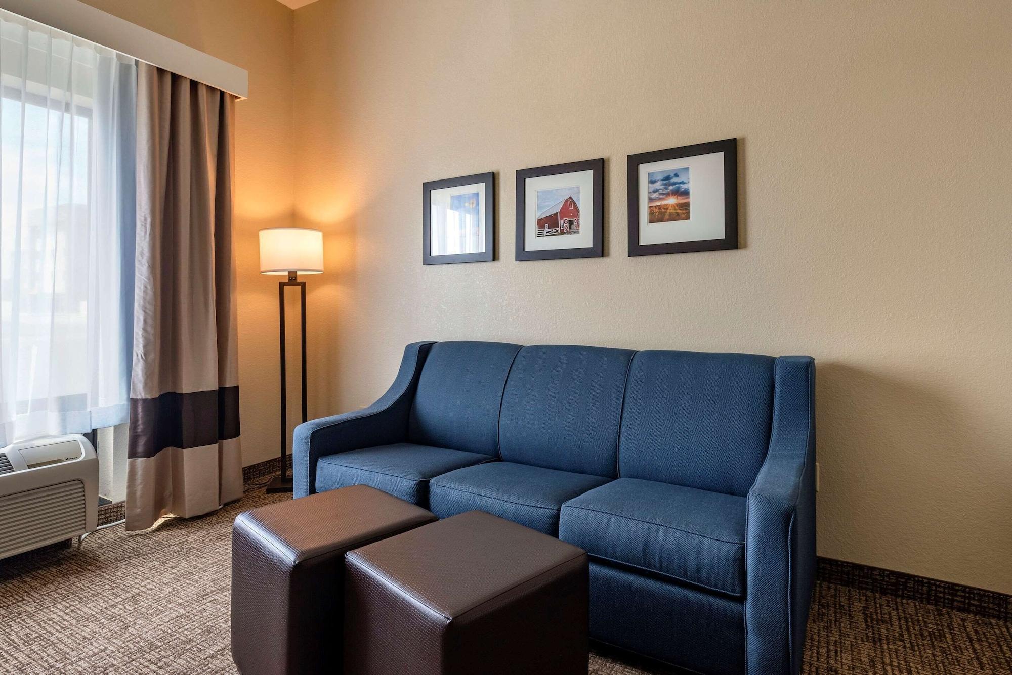 Comfort Inn & Suites Гудленд Екстер'єр фото